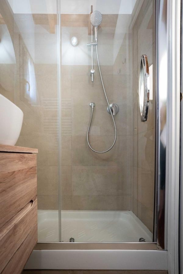 G&B Suite Castelnuovo Di Porto Ngoại thất bức ảnh